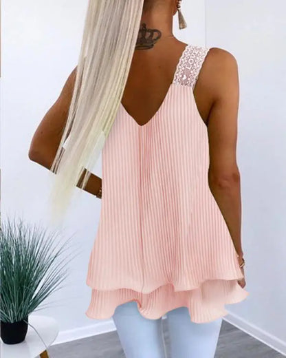 Love Heart Pattern Contrast Lace Tank Top